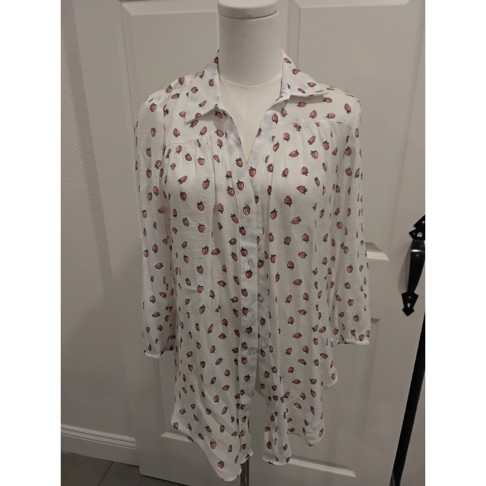 HOPE & HARLOW White Strawberry Print Button Down Long Sleeve Shirt Top Women's S